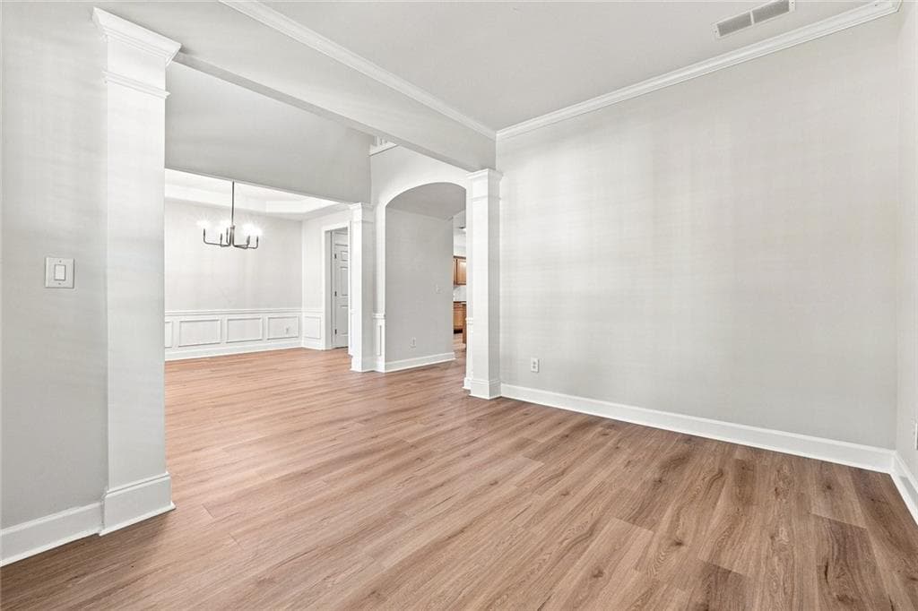 3 bedroom, 3 bathroom, 3,136 sq ft townhouse under contract at 10 Hemingbrough Way, Johns Creek, GA 30022 — photo 6