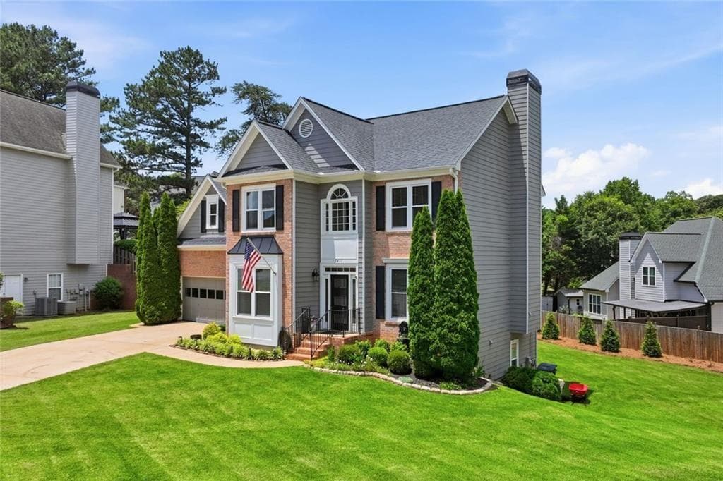 4 bedroom, 4 bathroom, 3,917 sq ft single family residence under contract at 5437 Blue Cedar Drive, Sugar Hill, GA 30518 — photo 2