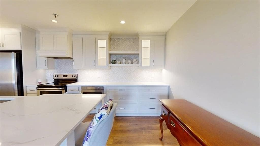 1 bedroom, 1 bathroom, 760 sq ft condominium under contract at 300 Johnson Ferry Road B1003, Sandy Springs, GA 30328 — photo 10