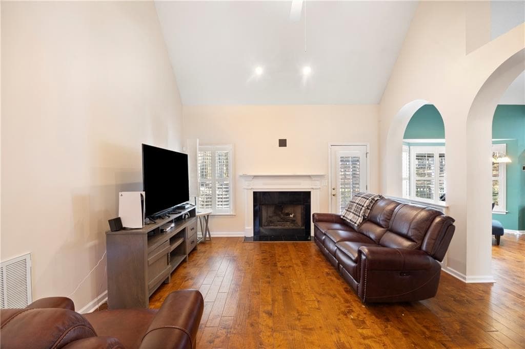 4 bedroom, 3 bathroom, 2,494 sq ft single family residence for sale at 165 Redspire Lane, Fayetteville, GA 30215 — photo 10