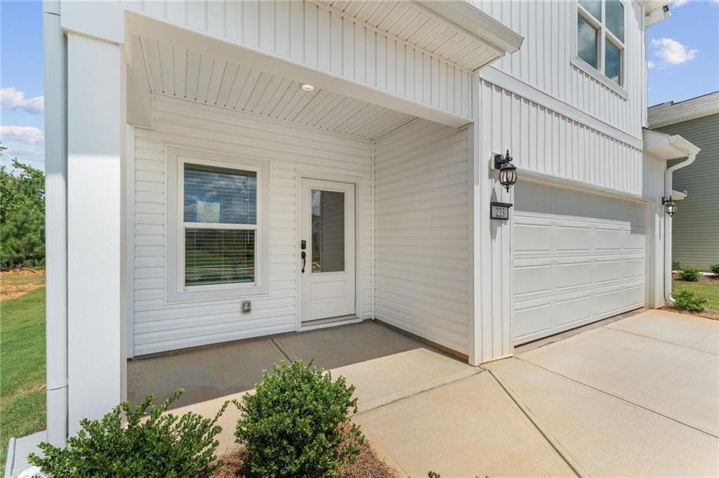 4 bedroom, 3 bathroom, 1,911 sq ft single family residence for sale at 223 Yellowstone Trail, Rockmart, GA 30153 — photo 2