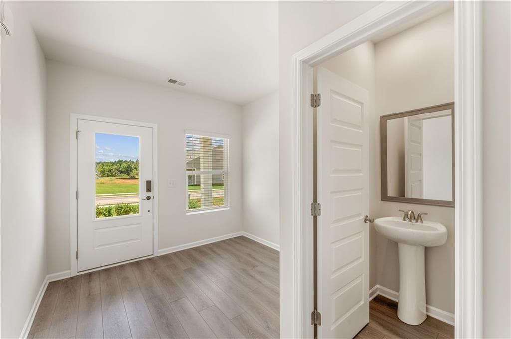 4 bedroom, 3 bathroom, 1,911 sq ft single family residence for sale at 223 Yellowstone Trail, Rockmart, GA 30153 — photo 3