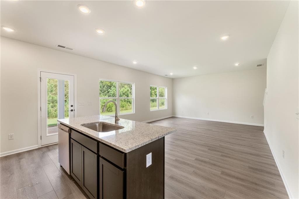 4 bedroom, 3 bathroom, 1,911 sq ft single family residence for sale at 223 Yellowstone Trail, Rockmart, GA 30153 — photo 7