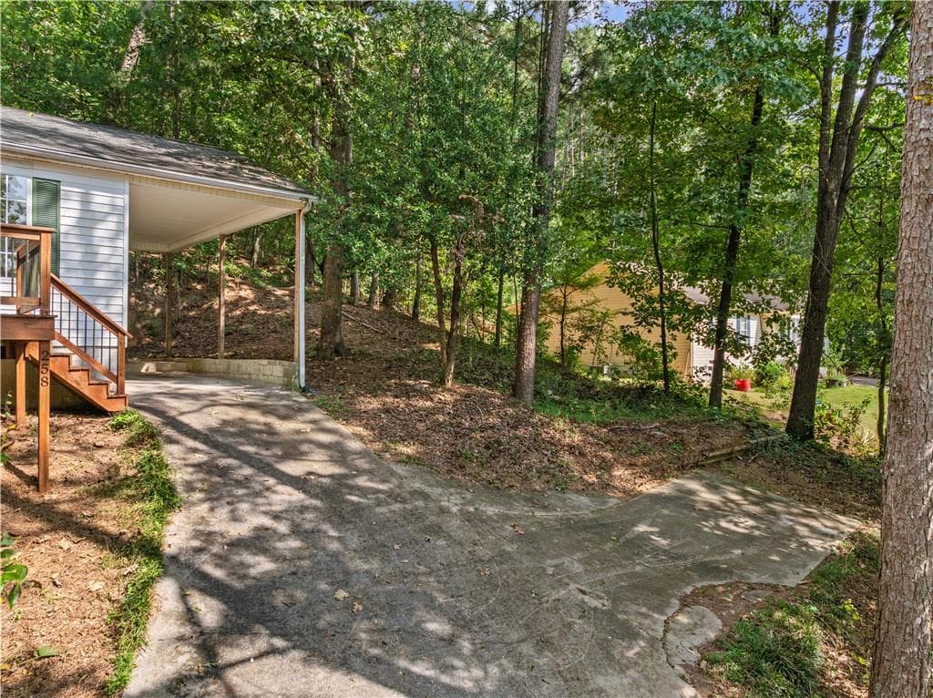 3 bedroom, 2 bathroom, 984 sq ft single family residence for sale at 258 Curtis Circle, Calhoun, GA 30701 — photo 4