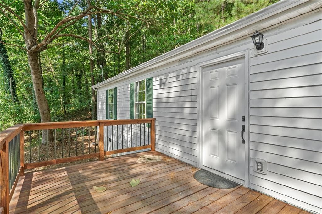 3 bedroom, 2 bathroom, 984 sq ft single family residence for sale at 258 Curtis Circle, Calhoun, GA 30701 — photo 5