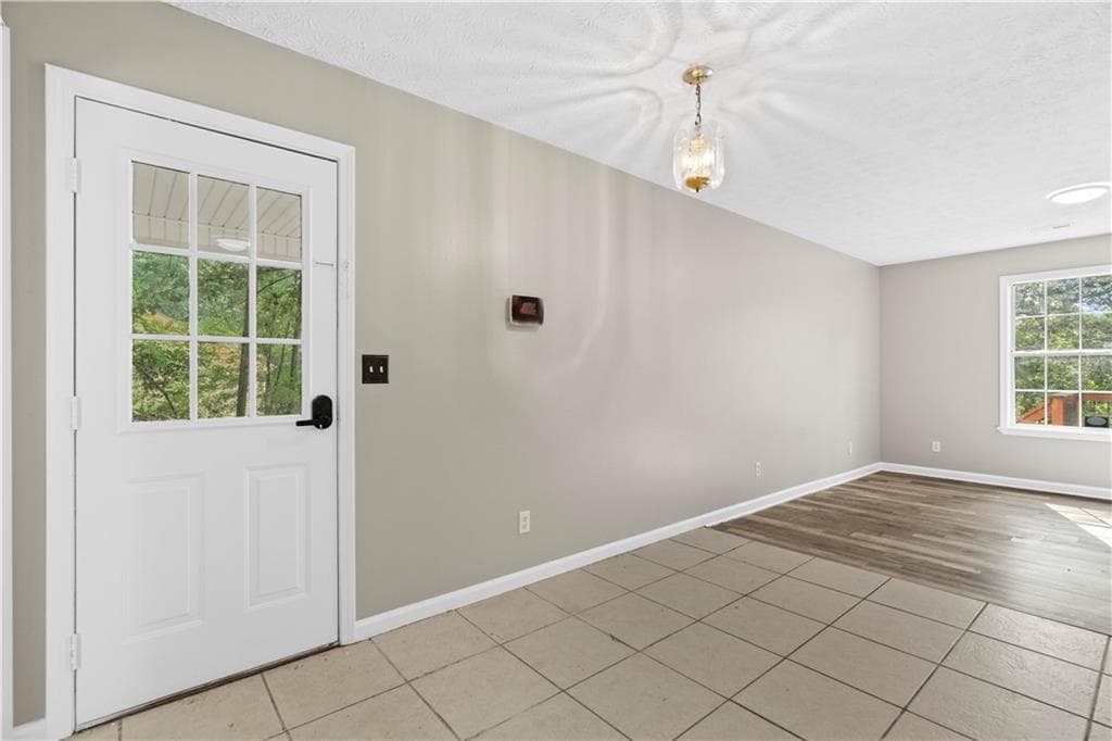 3 bedroom, 2 bathroom, 984 sq ft single family residence for sale at 258 Curtis Circle, Calhoun, GA 30701 — photo 10