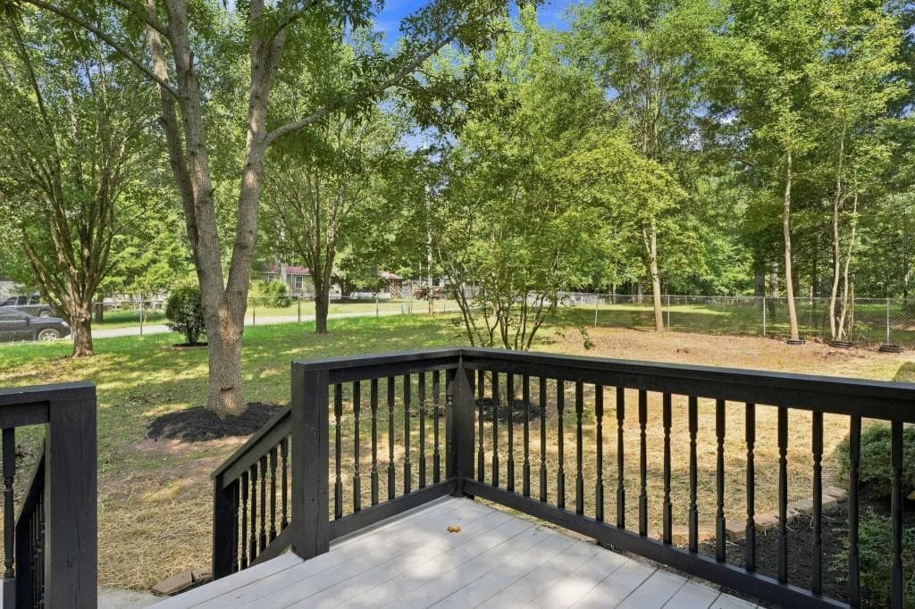 2 bedroom, 2 bathroom single family residence under contract at 61 Brett Lane, Temple, GA 30179 — photo 2