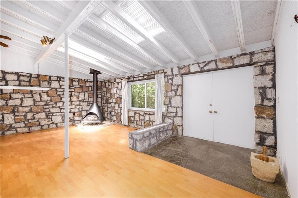 3 bedroom, 2 bathroom, 1,941 sq ft single family residence under contract at 2619 Andover Drive, Atlanta, GA 30360 — photo 9