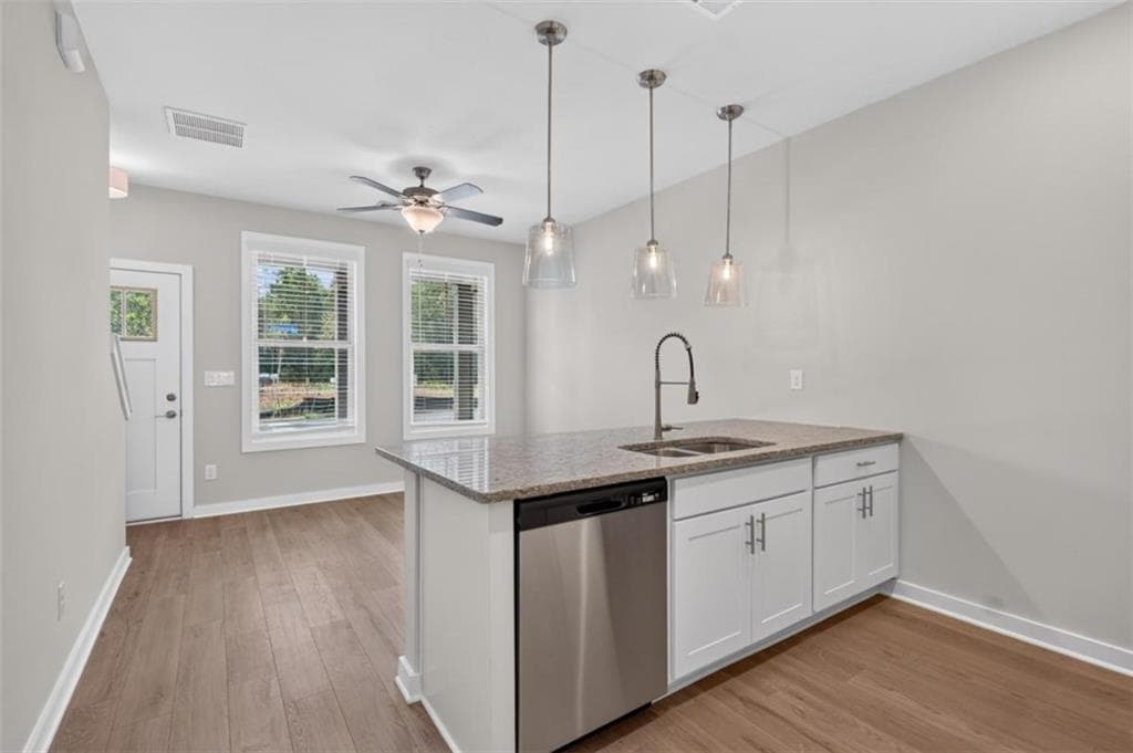 1 bedroom, 2 bathroom, 707 sq ft single family residence for sale at 410 Dempsey Drive, Fayetteville, GA 30214 — photo 6