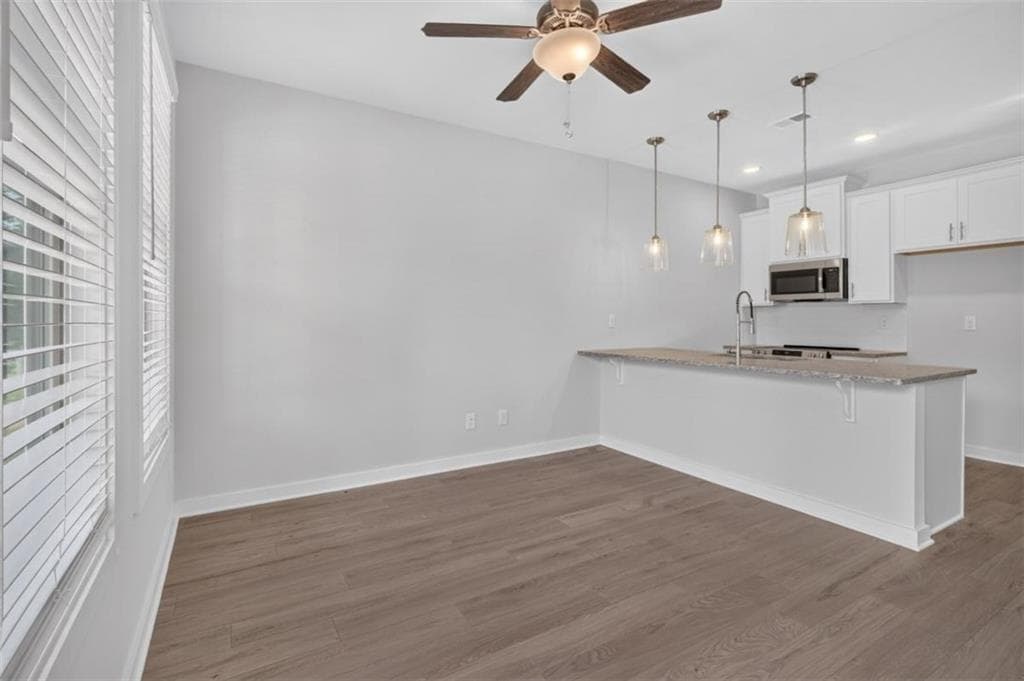 1 bedroom, 2 bathroom, 707 sq ft single family residence for sale at 410 Dempsey Drive, Fayetteville, GA 30214 — photo 8
