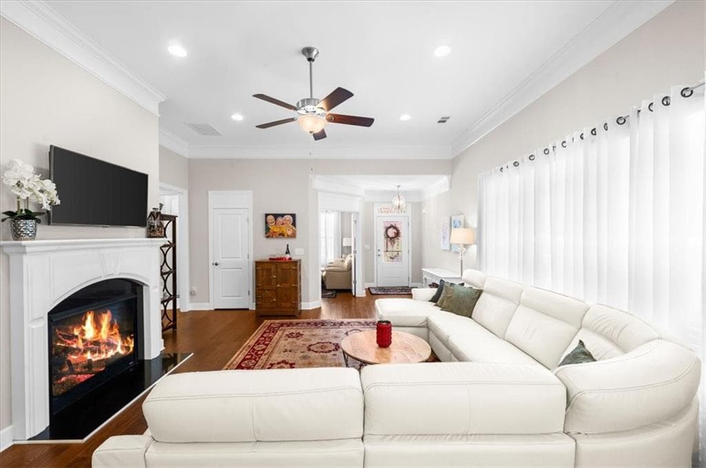 3 bedroom, 3 bathroom, 2,296 sq ft single family residence for sale at 3938 Sweet Magnolia Drive, Gainesville, GA 30504 — photo 8