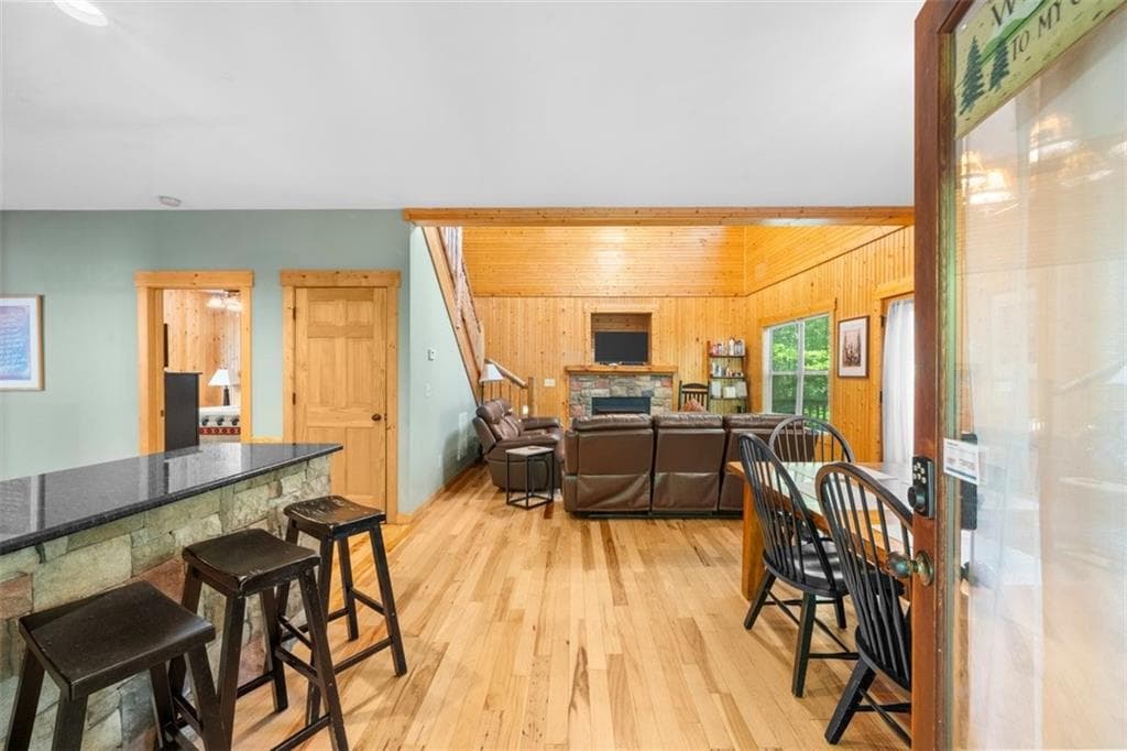 2 bedroom, 2 bathroom, 1,434 sq ft single family residence for sale at 63 Collinsbrook Trail, Cleveland, GA 30528 — photo 9