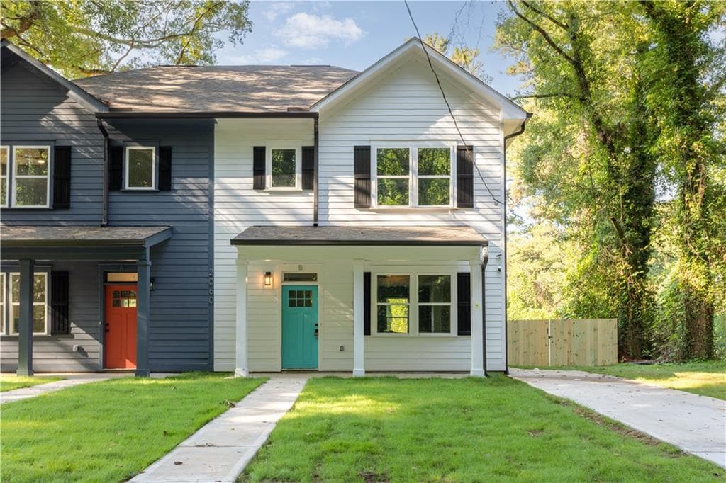 3 bedroom, 3 bathroom, 1,340 sq ft townhouse for sale at 2060 Ruth Street B, Atlanta, GA 30318