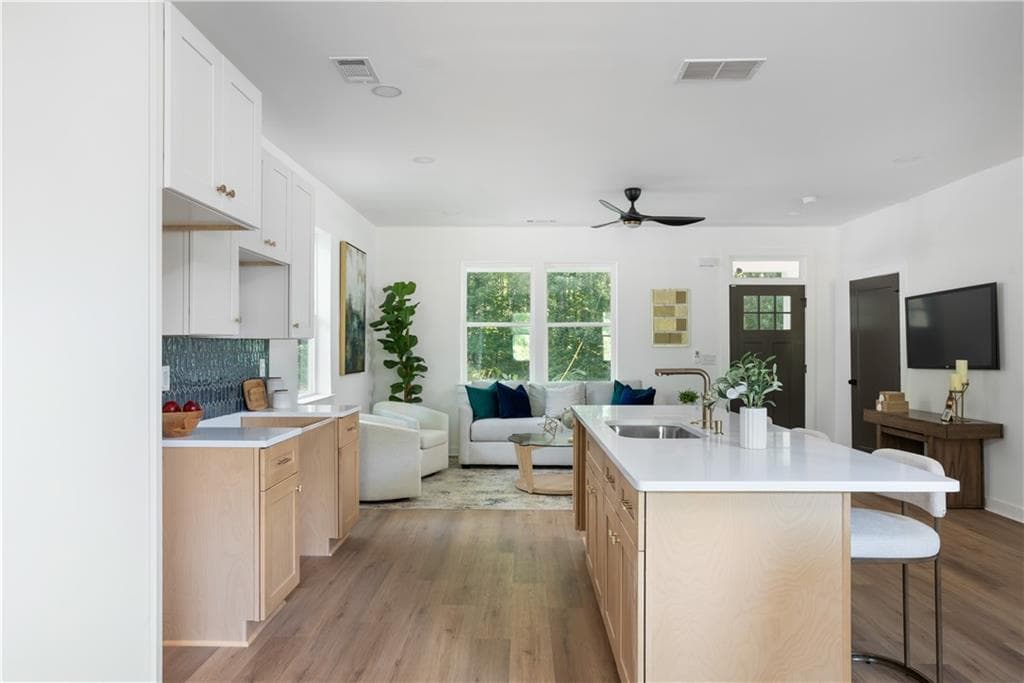 3 bedroom, 3 bathroom, 1,340 sq ft townhouse for sale at 2060 Ruth Street B, Atlanta, GA 30318 — photo 7