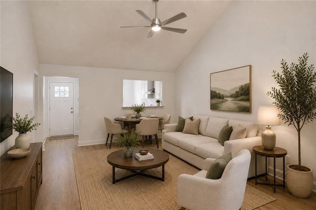 2 bedroom, 2 bathroom, 1,124 sq ft townhouse for sale at 5134 Hill Farm Drive, Woodstock, GA 30188 — photo 2