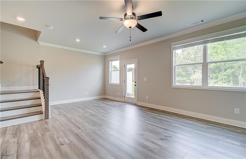 3 bedroom, 3 bathroom, 1,894 sq ft townhouse for rent at 4637 Cypress Landing Way, Gainesville, GA 30504 for $2,099 a month — photo 2