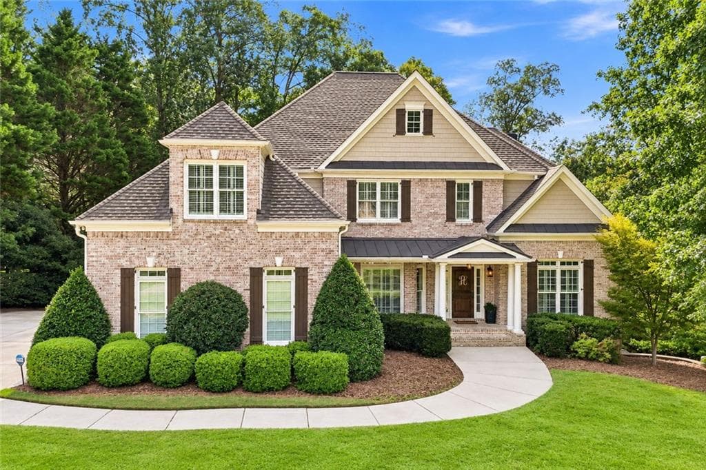 5 bedroom, 6 bathroom, 5,860 sq ft single family residence for sale at 14724 Taylor Valley Way, Milton, GA 30004 — photo 2