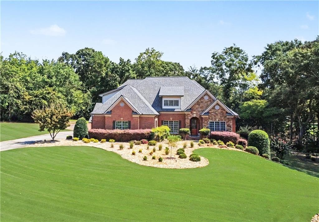 9 bedroom, 7 bathroom, 7,506 sq ft single family residence for sale at 116 River Bend Dr, Hoschton, GA 30548