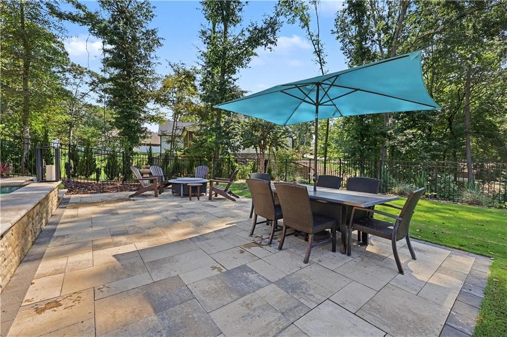 9 bedroom, 7 bathroom, 7,506 sq ft single family residence for sale at 116 River Bend Dr, Hoschton, GA 30548 — photo 4