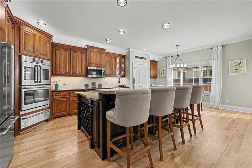 9 bedroom, 7 bathroom, 7,506 sq ft single family residence for sale at 116 River Bend Dr, Hoschton, GA 30548 — photo 7