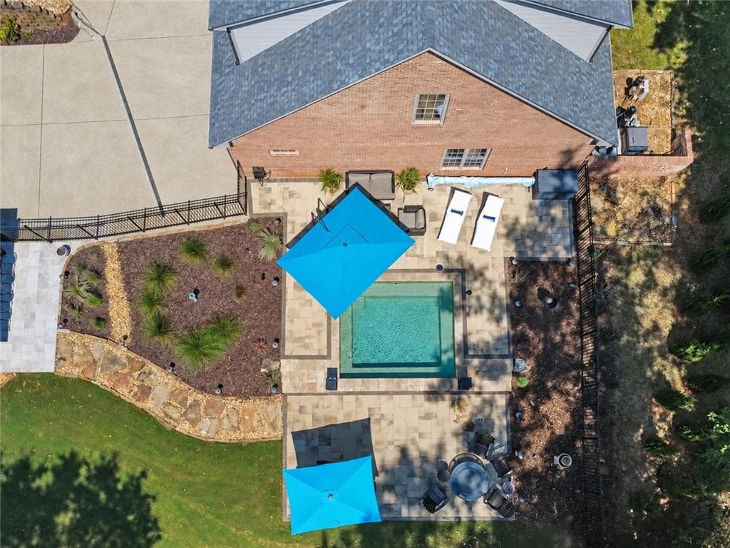 9 bedroom, 7 bathroom, 7,506 sq ft single family residence for sale at 116 River Bend Dr, Hoschton, GA 30548 — photo 9
