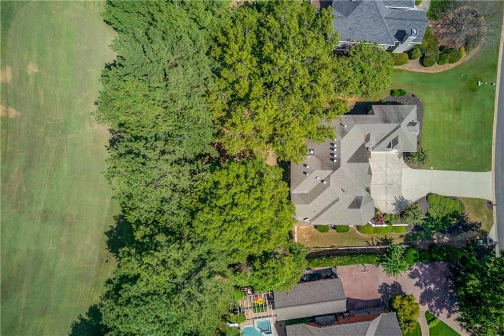 4 bedroom, 4 bathroom, 3,201 sq ft single family residence for sale at 7685 St Marlo Country Club Parkway, Duluth, GA 30097 — photo 6
