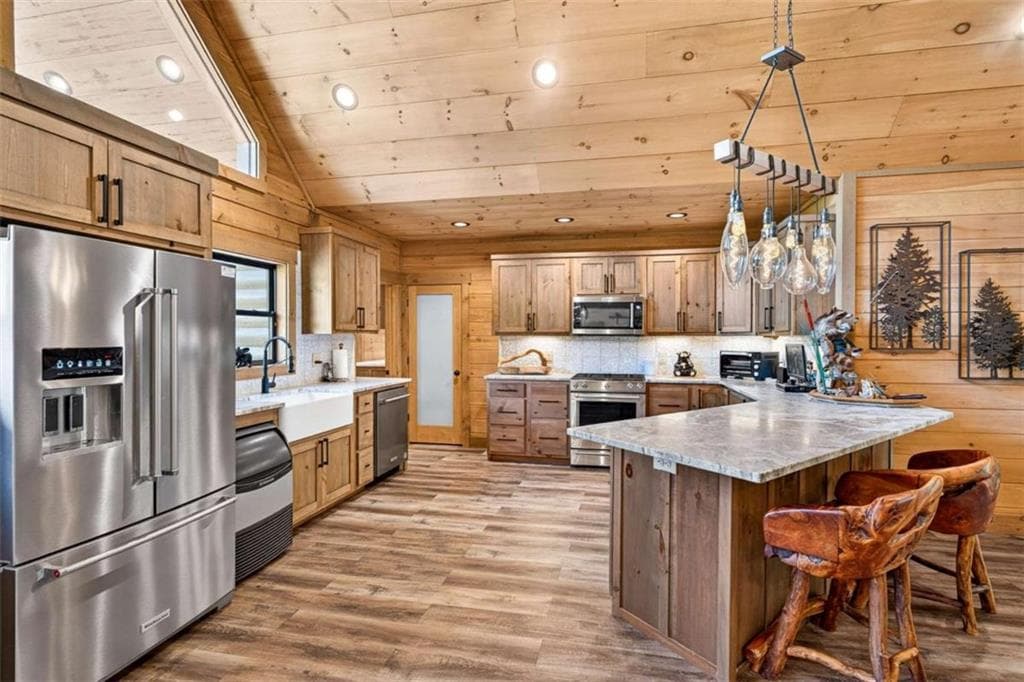 3 bedroom, 2 bathroom, 2,262 sq ft single family residence for sale at 113 Downy Road, Blue Ridge, GA 30513 — photo 10