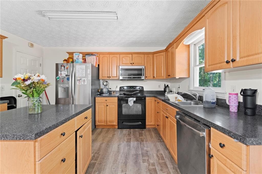 3 bedroom, 2 bathroom, 1,256 sq ft single family residence for sale at 34 Bradford Drive, Cartersville, GA 30120 — photo 9