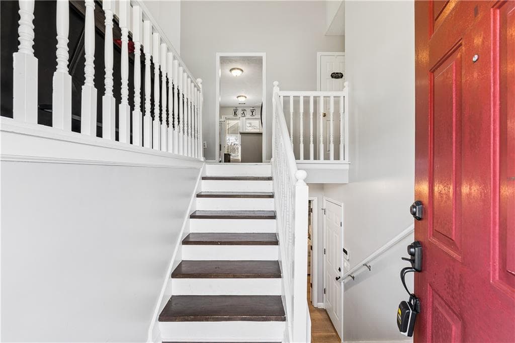 4 bedroom, 3 bathroom, 2,172 sq ft single family residence for sale at 652 Thorn Brook Ridge, Bethlehem, GA 30620 — photo 6
