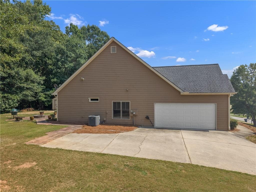 3 bedroom, 2 bathroom, 1,603 sq ft single family residence for sale at 77 Gorham Gates Drive, Hiram, GA 30141 — photo 4
