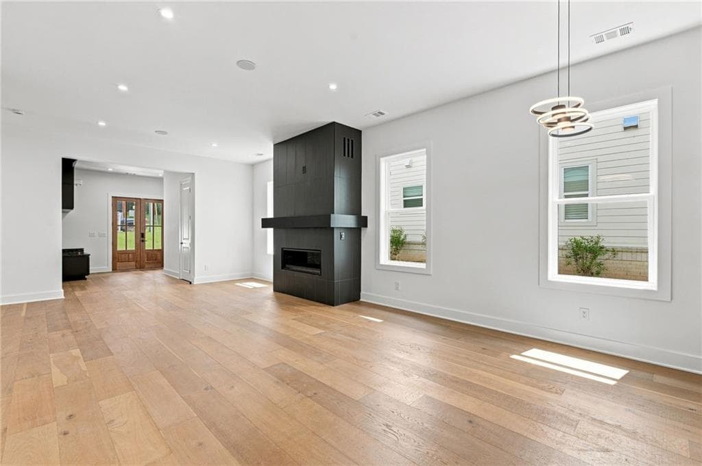 5 bedroom, 6 bathroom, 4,608 sq ft single family residence for sale at 5028 Hidden Branch Drive, Buford, GA 30518 — photo 9