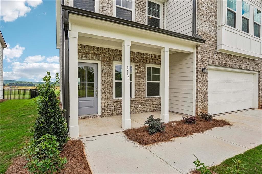 4 bedroom, 4 bathroom, 2,603 sq ft single family residence for sale at 613 Elwick Lane, Cartersville, GA 30120 — photo 4