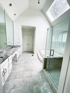 6 bedroom, 5 bathroom, 3,923 sq ft single family residence for sale at 370 Royal Birkdale ct, Johns Creek, GA 30097 — photo 9