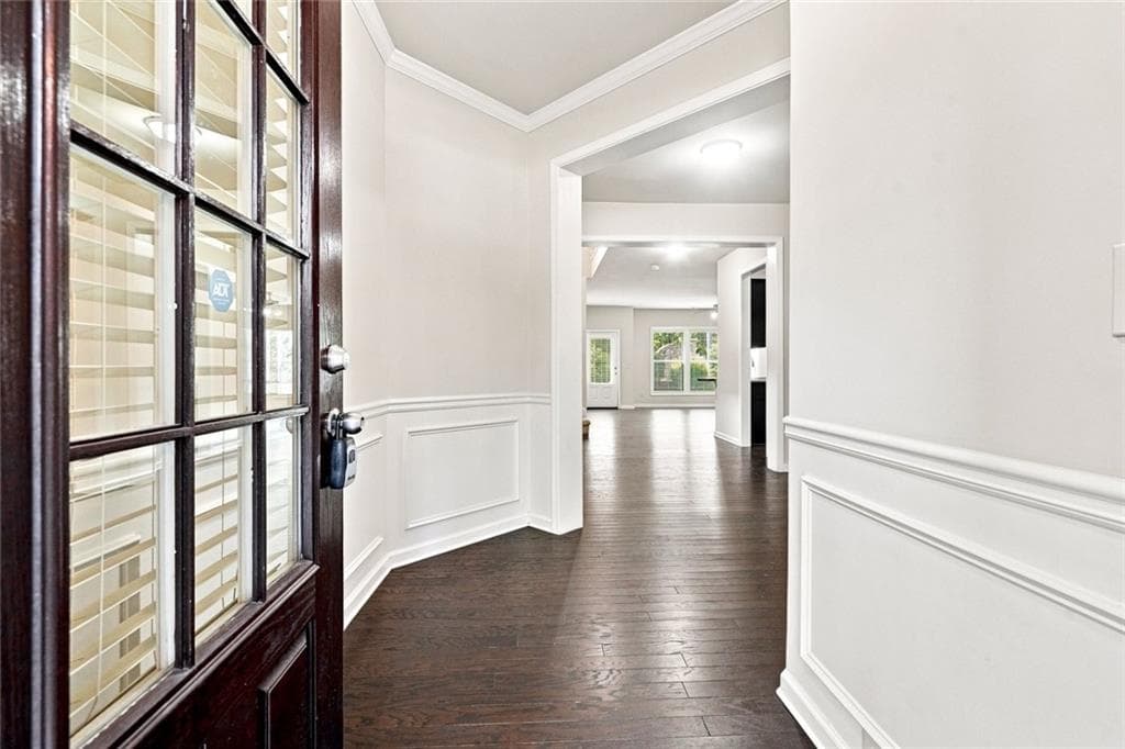 4 bedroom, 3 bathroom, 2,358 sq ft single family residence for rent at 4615 Woodbine Way, Alpharetta, GA 30004 for $2,750 a month — photo 2