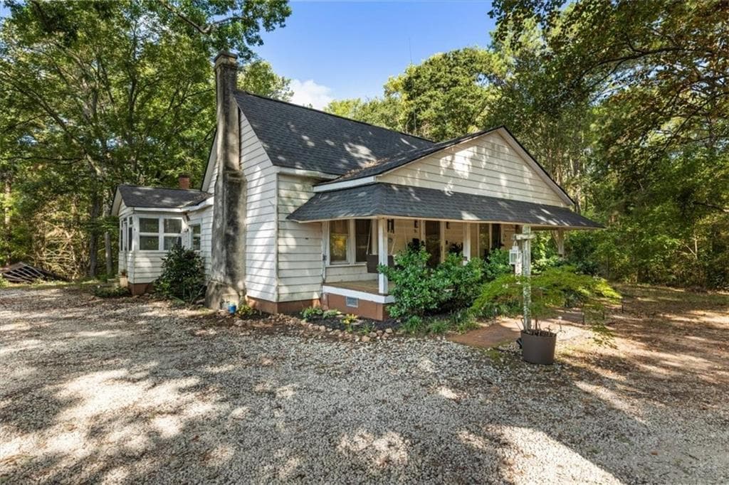 2 bedroom, 2 bathroom, 1,520 sq ft single family residence under contract at 85 Andrew Road, Covington, GA 30016 — photo 4