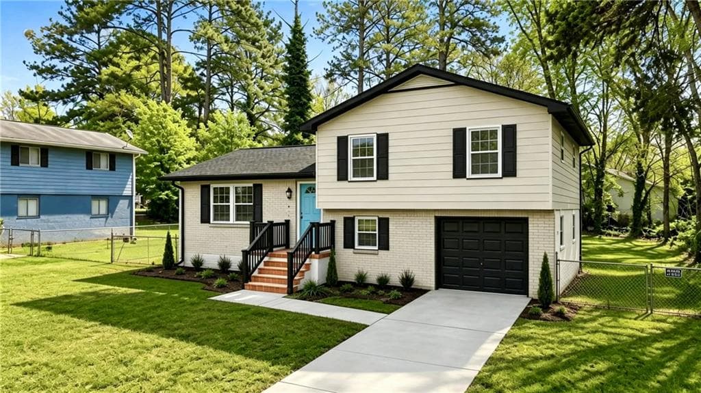 3 bedroom, 2 bathroom, 1,392 sq ft single family residence for sale at 1685 Kinglet Road, Jonesboro, GA 30238 — photo 2