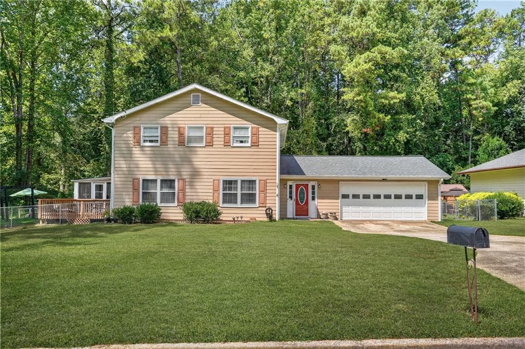 4 bedroom, 3 bathroom, 2,012 sq ft home for sale at 757 S Hileah Court, Lithonia, GA