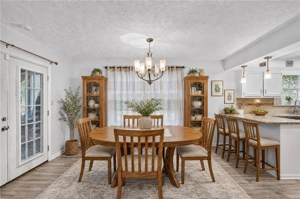 4 bedroom, 3 bathroom, 2,012 sq ft single family residence for sale at 757 S Hileah Court, Lithonia, GA 30058 — photo 6