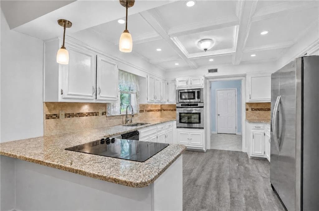 4 bedroom, 3 bathroom, 2,012 sq ft single family residence for sale at 757 S Hileah Court, Lithonia, GA 30058 — photo 7