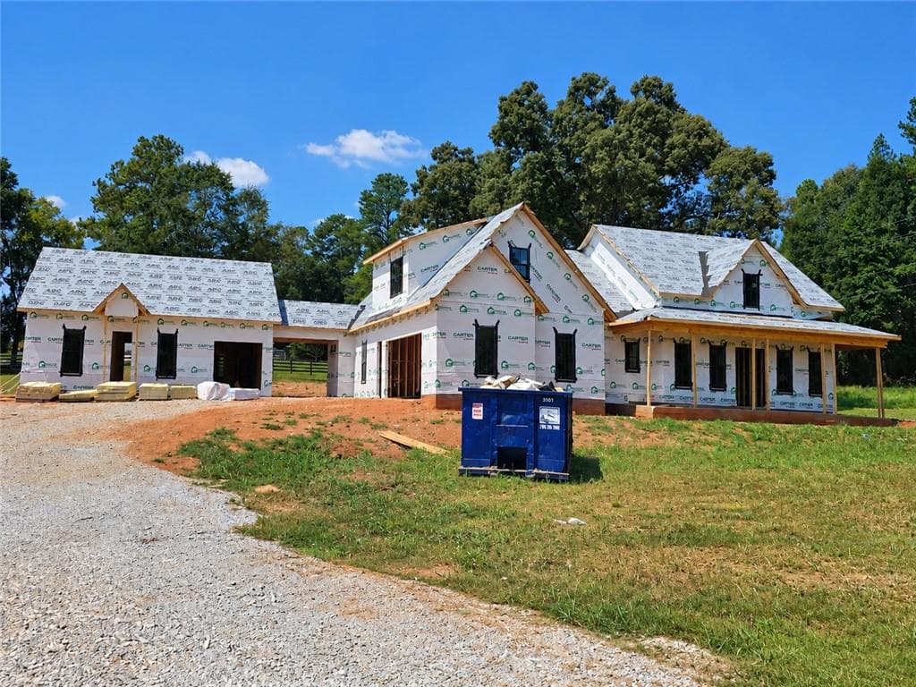 4 bedroom, 6 bathroom, 3,731 sq ft single family residence for sale at 40 Rita Ridge, Jefferson, GA 30549 — photo 2