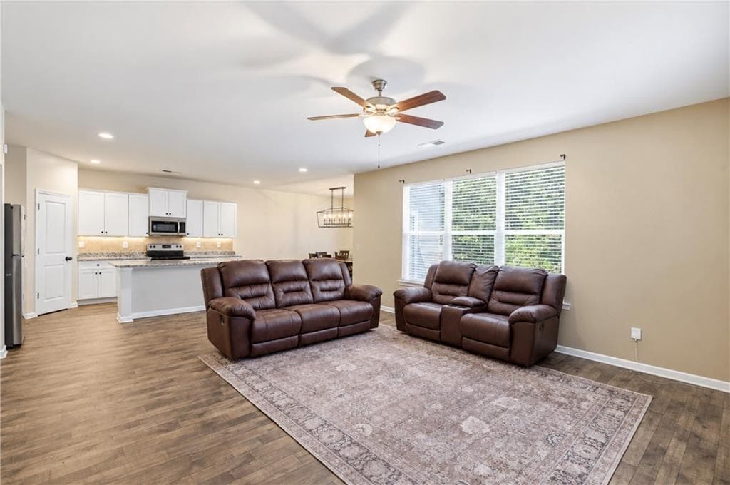 4 bedroom, 3 bathroom, 2,136 sq ft single family residence for sale at 20 Bingley Court, Covington, GA 30016 — photo 6