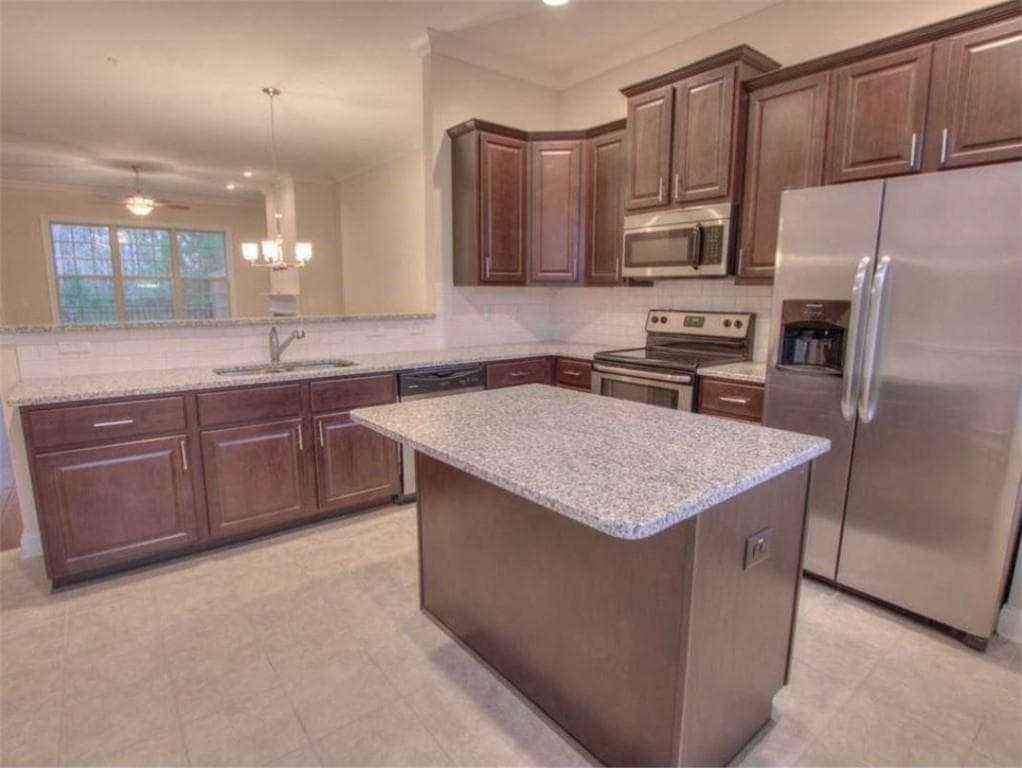 4 bedroom, 4 bathroom, 2,448 sq ft townhouse for rent at 2415 Tenor Lane, Alpharetta, GA 30009 for $3,000 a month — photo 9