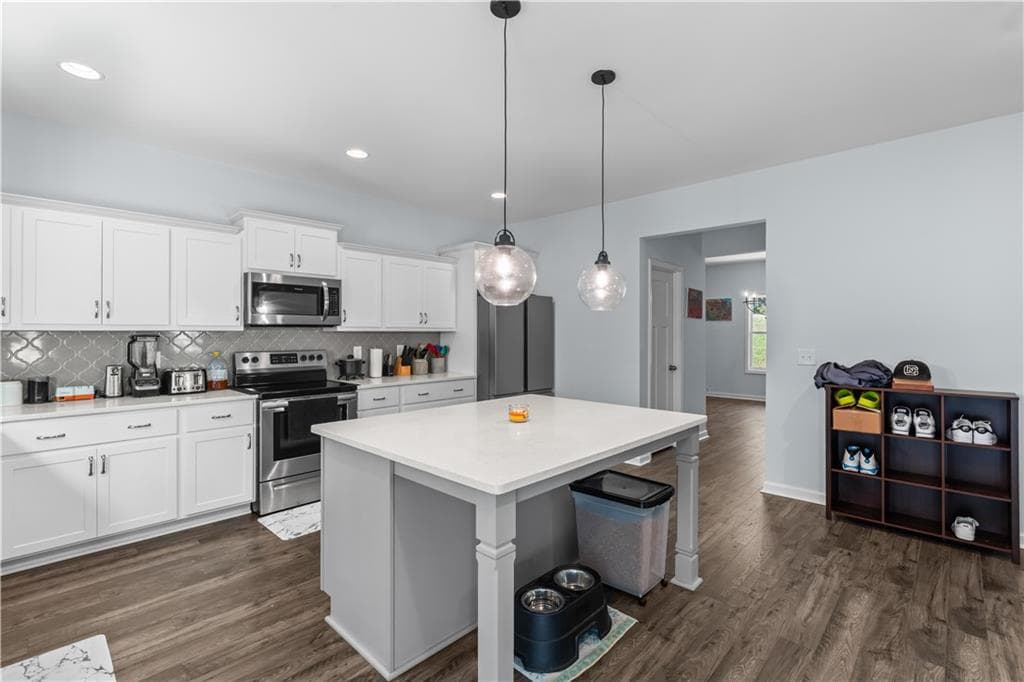 4 bedroom, 3 bathroom, 2,649 sq ft single family residence for sale at 141 Anita Blvd, Carrollton, GA 30117 — photo 7