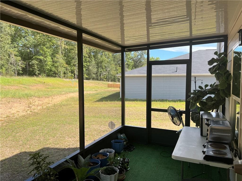 3 bedroom, 3 bathroom, 1,614 sq ft single family residence for sale at 224 Dream Catcher Drive, Lizella, GA 31052 — photo 3