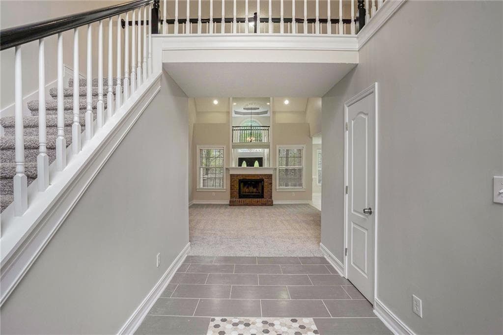 3 bedroom, 3 bathroom, 2,512 sq ft single family residence for sale at 322 FERNHILL Court, Jonesboro, GA 30236 — photo 5