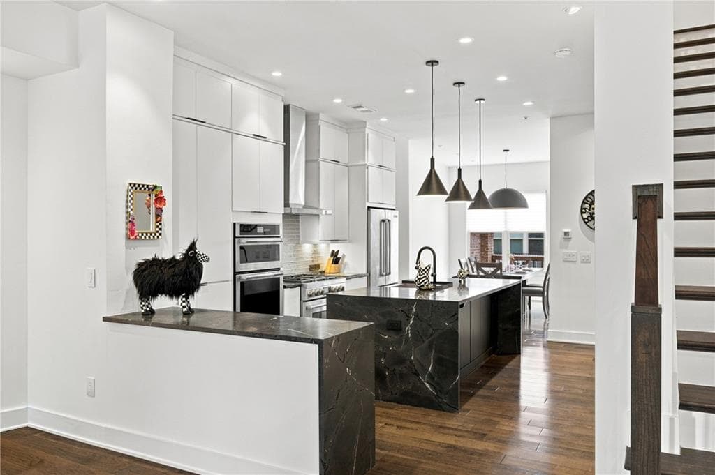 3 bedroom, 4 bathroom, 2,412 sq ft townhouse for rent at 3573 Parkside Way, Atlanta, GA 30319 for $4,900 a month — photo 7