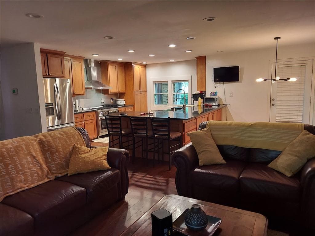 5 bedroom, 5 bathroom, 2,933 sq ft single family residence for sale at 2401 Chauncey Lane, Marietta, GA 30064 — photo 1 of 24