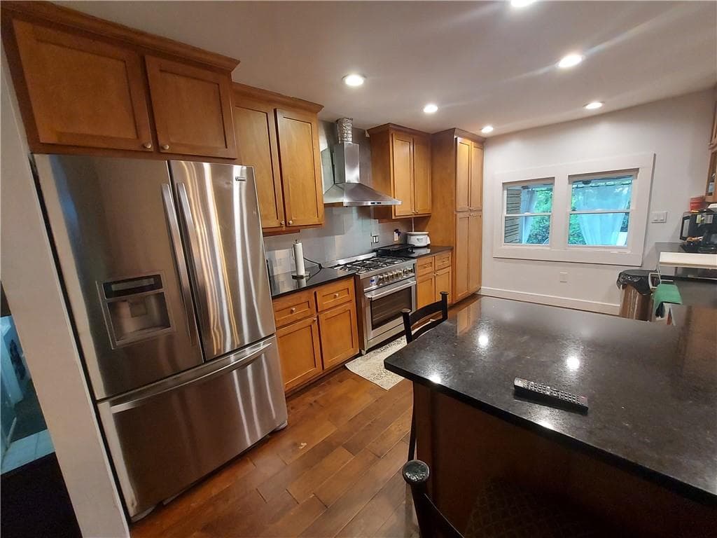 5 bedroom, 5 bathroom, 2,933 sq ft single family residence for sale at 2401 Chauncey Lane, Marietta, GA 30064 — photo 8