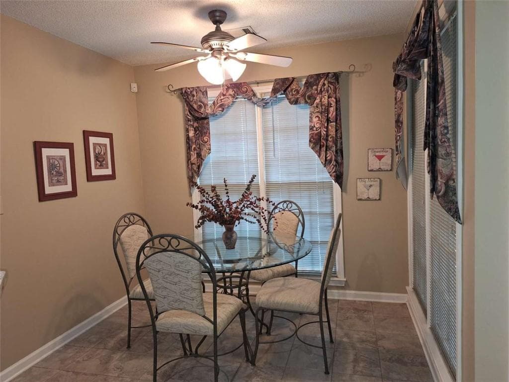 3 bedroom, 2 bathroom, 1,389 sq ft single family residence for sale at 3335 Rock Creek Drive, Rex, GA 30273 — photo 10