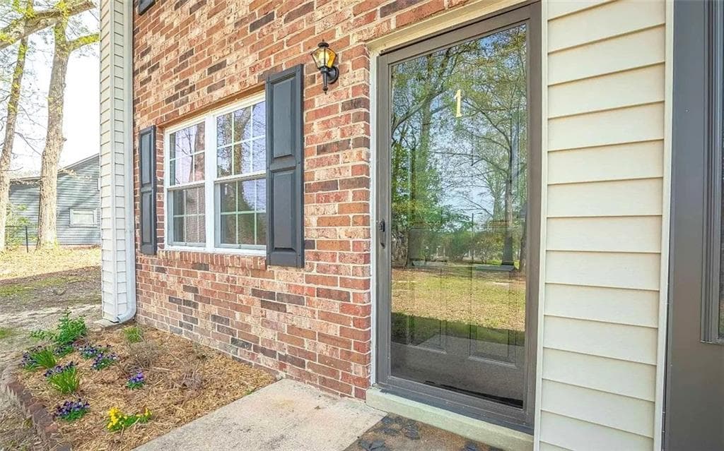 2 bedroom, 2 bathroom, 986 sq ft other for rent at 1235 Riverside Drive D1, Gainesville, GA 30501 for $1,600 a month — photo 6